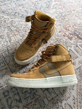 Nike Air Force 1 High Top Sneaker